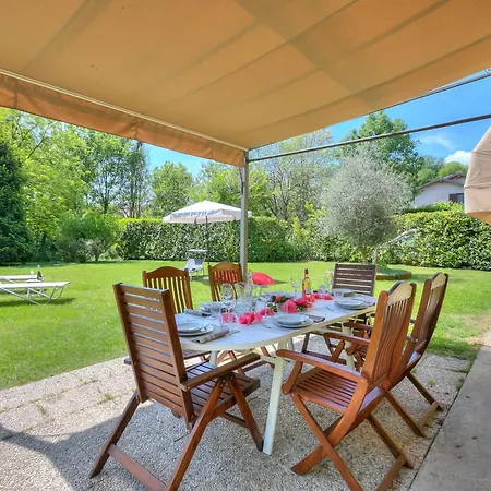 Villa La Dolce Vita: Lake Maggiore 3Br, Fenced Garden, Parking Near Beaches - Happy Rentals Villa